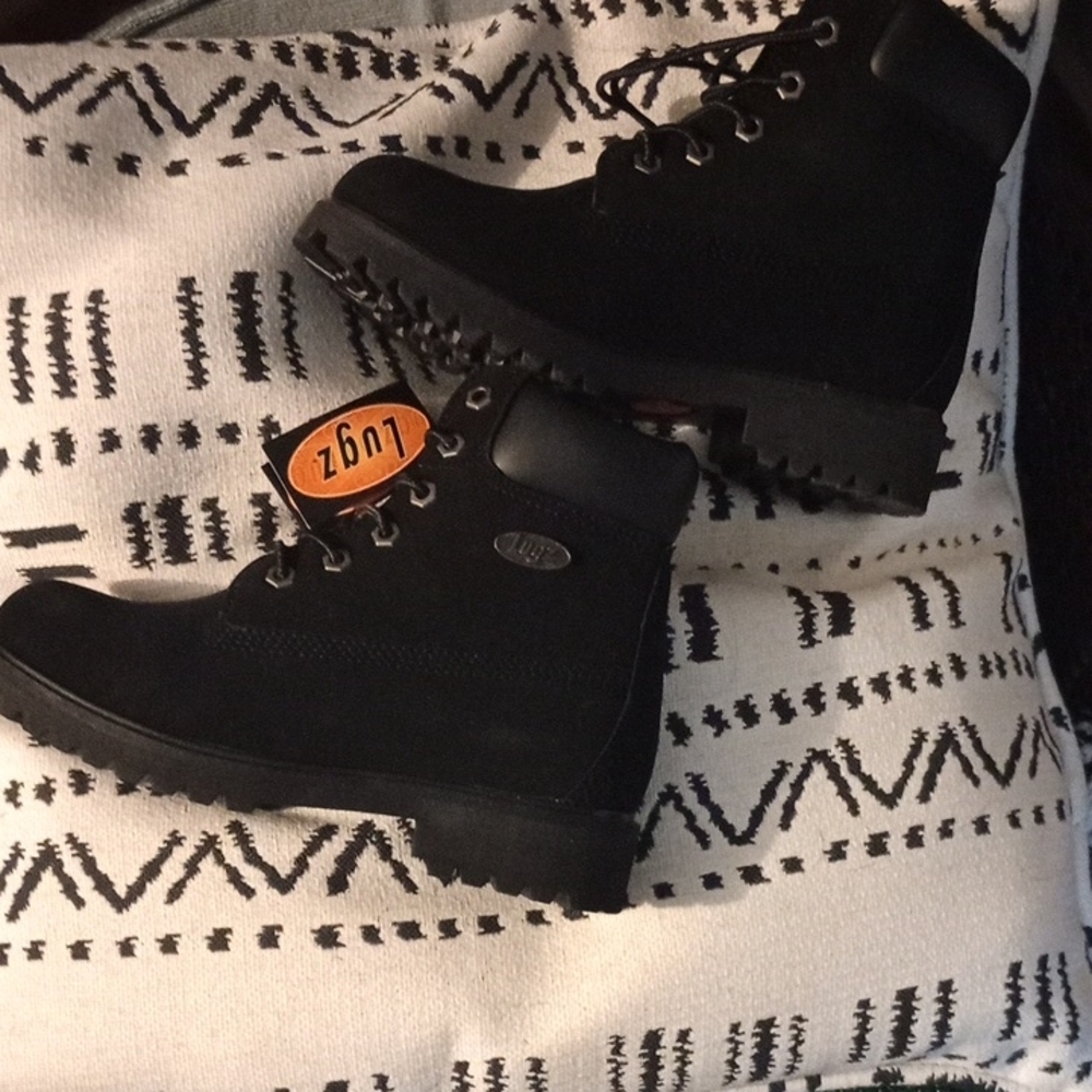 🥾Lugz Size 6 Black Rugged Boots – Heavy Tread Workwear Combat Style